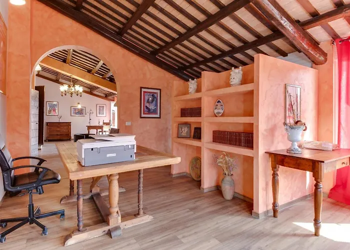 Il Giullare By Agriturismo Borgo Castellaccia